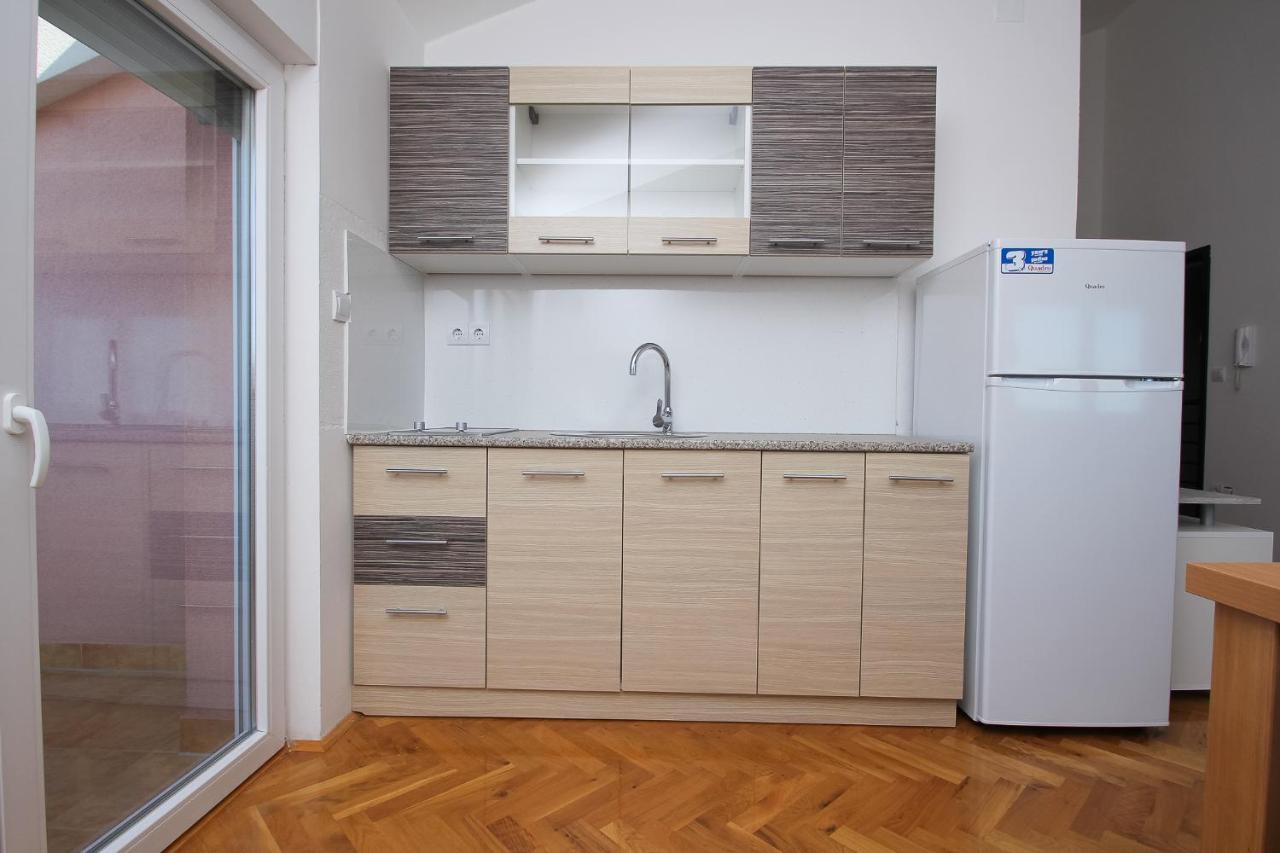 Kaštela Apartmani Pranjic מראה חיצוני תמונה
