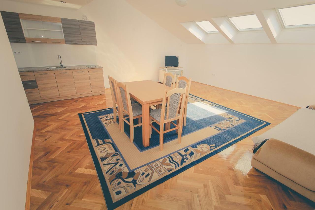 Kaštela Apartmani Pranjic מראה חיצוני תמונה